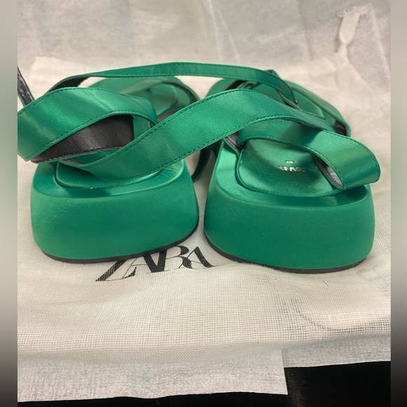 Zara Satin Effect Green Chunky ankle wrap thong sandals. STUNNING 💚 Size 8 - Picture 10 of 15